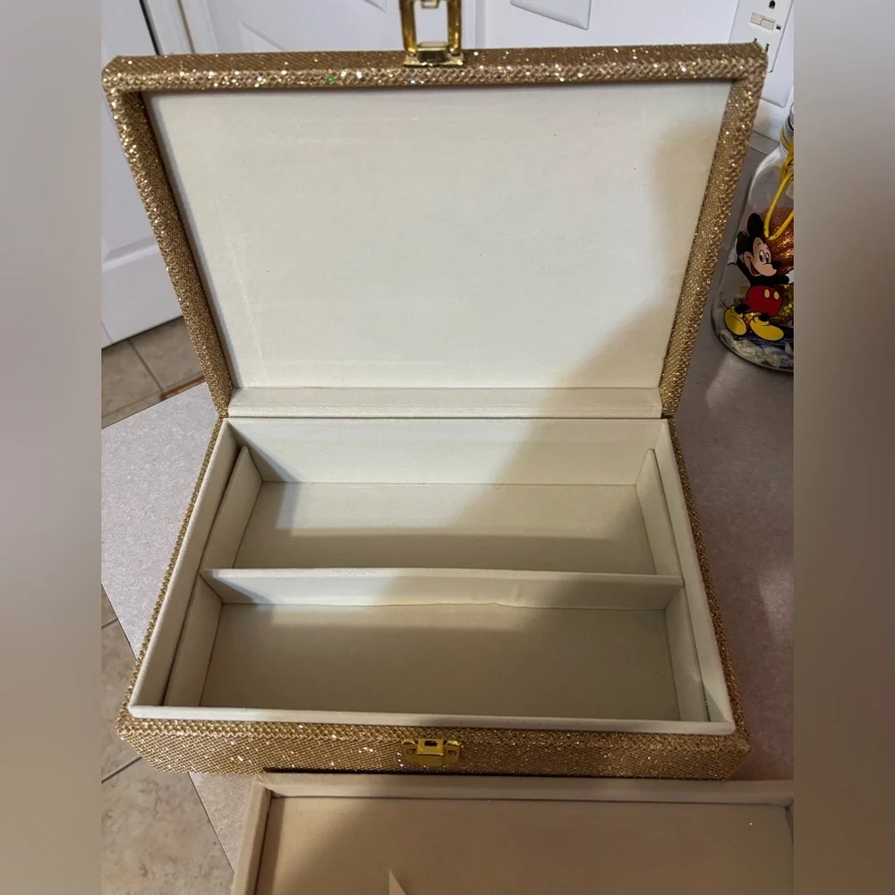 💛🌟🤩Jewelry Box🤩🌟💛 - Picture 6 of 12